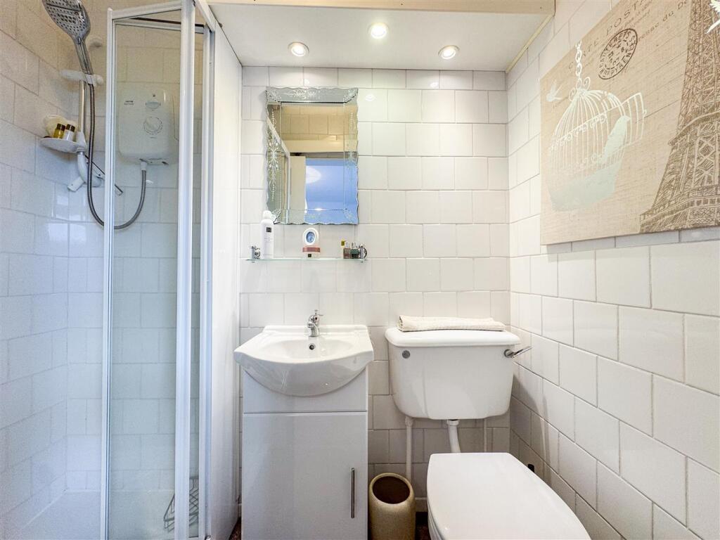 Bedroom/En-Suite