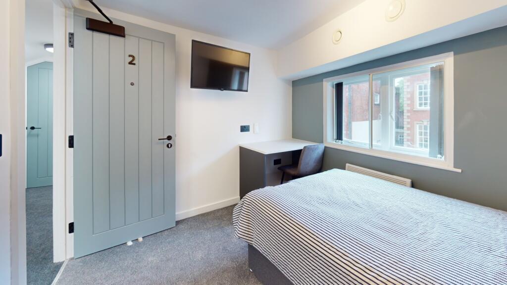 Lower-Pavement-Flat-7-Bedroom(4)