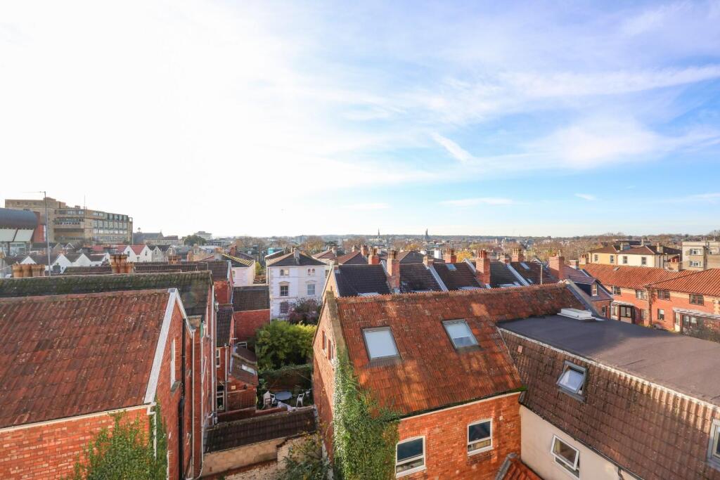 7@143-145 St Michaels Hill 2.JPG