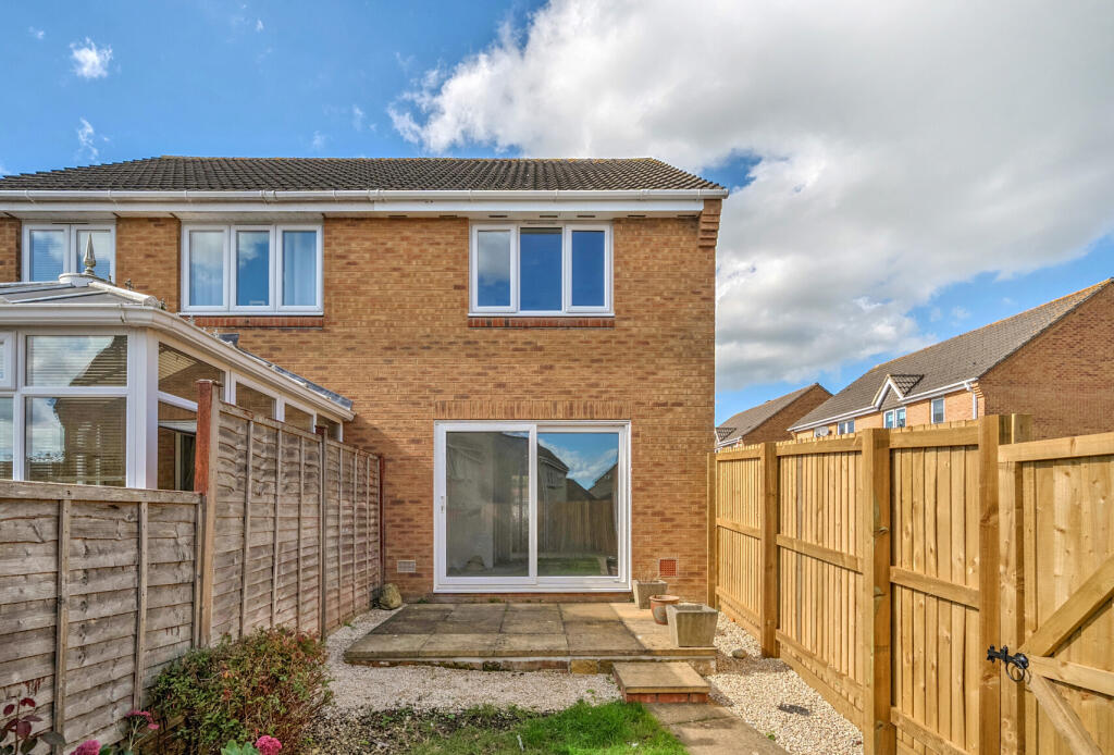 1358581-5-68d52e6...