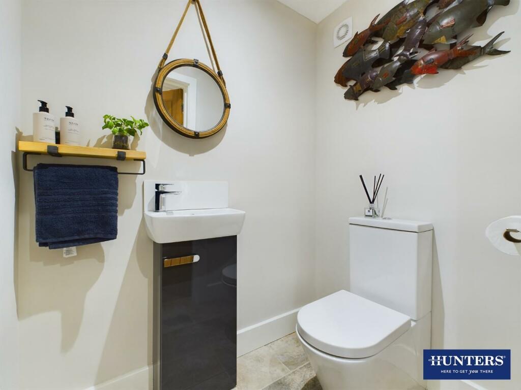 WC/Cloakroom