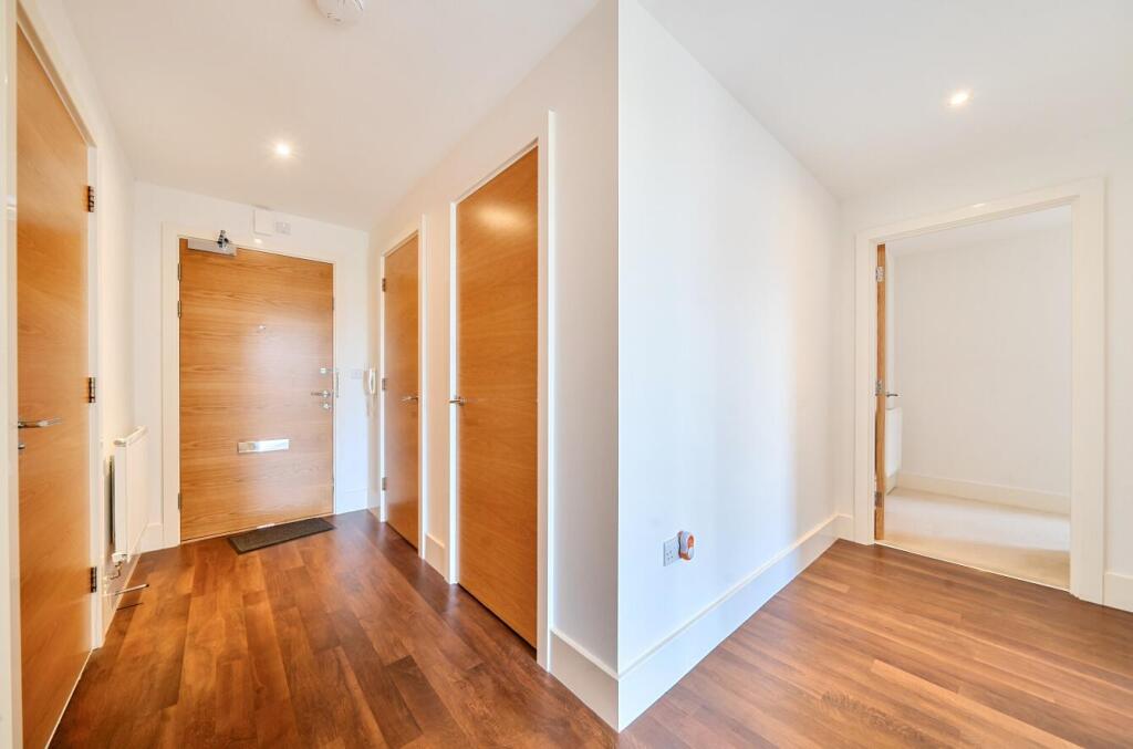 Davidson Frost-Wellings, DFW, Attlee Court, Stanmo