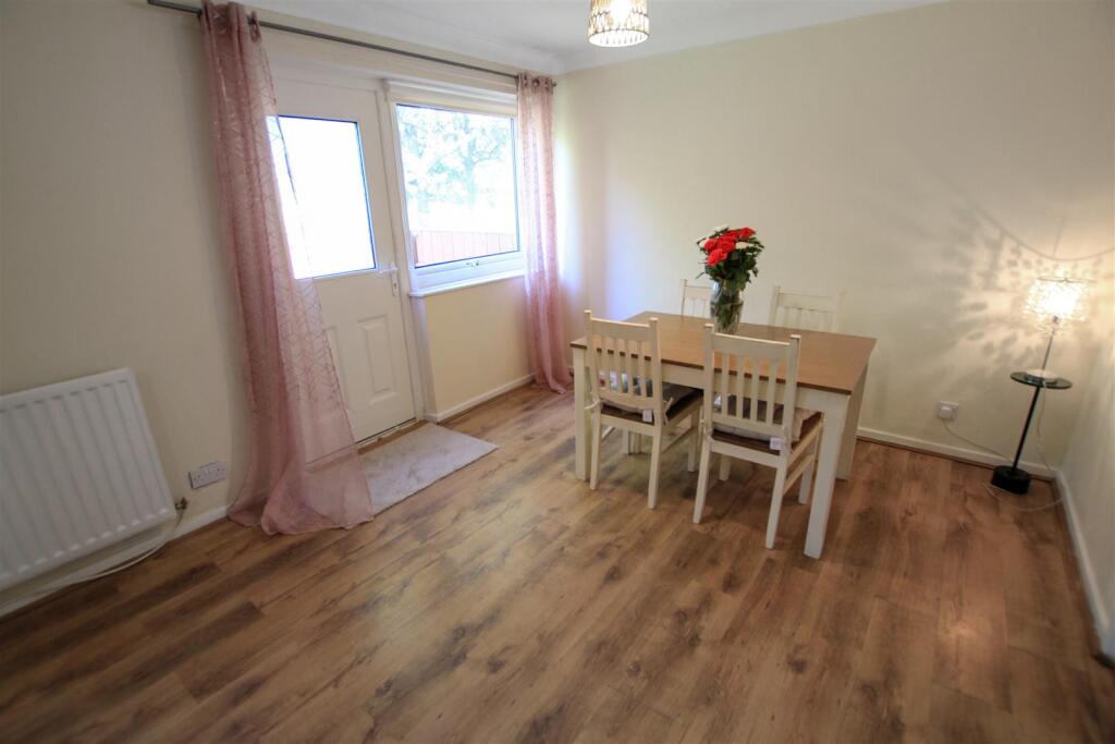 Dining Area.jpg