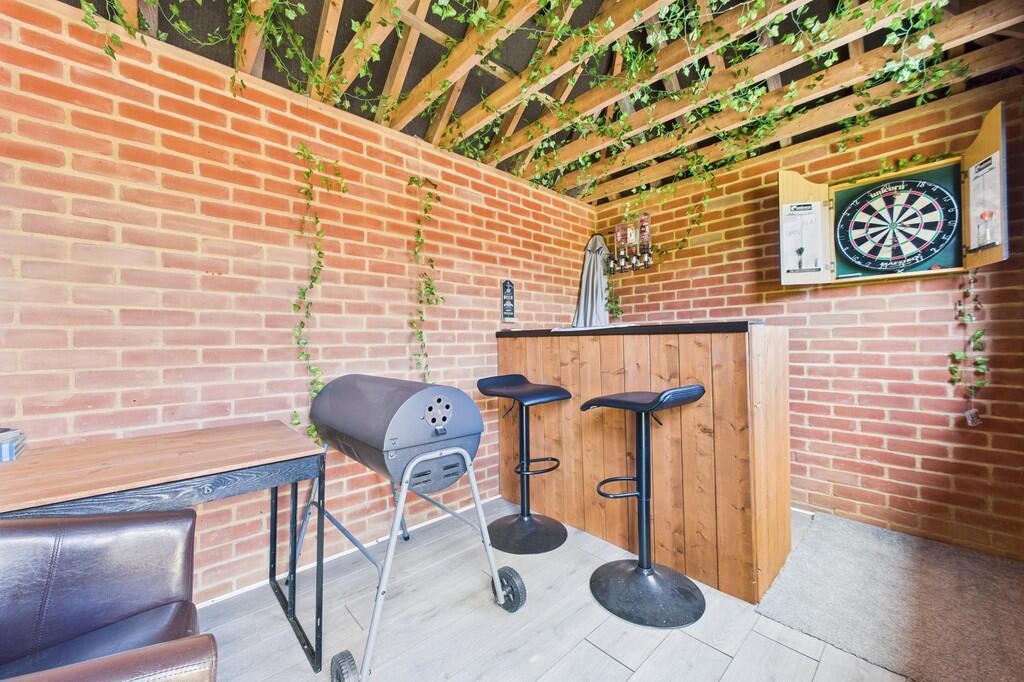 CAM01085G0-PR0589...