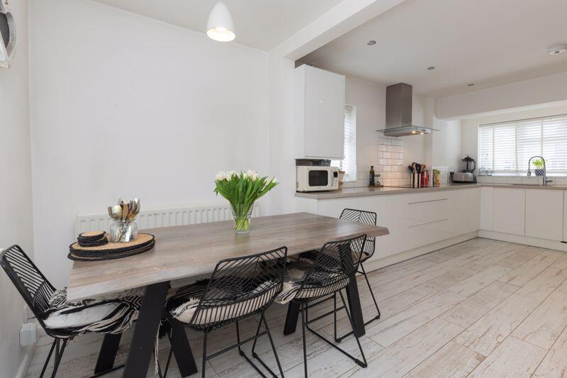 Kitchen diner