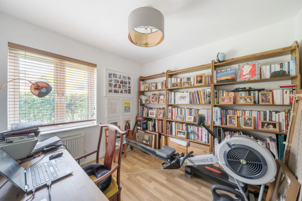 1300812-19-6839cc...