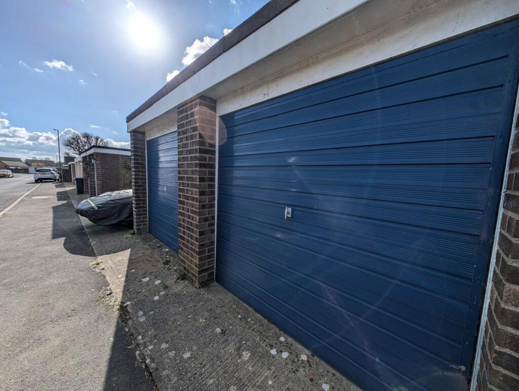 garage.jpg
