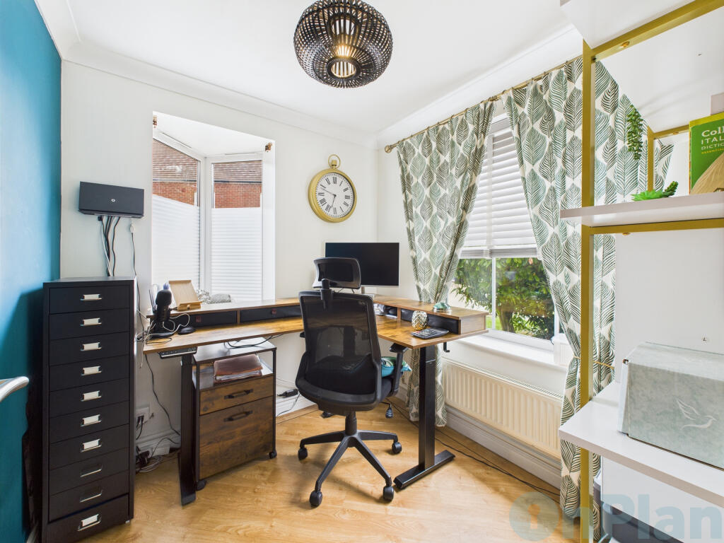 CAM04024G0-PR0029-STILL022