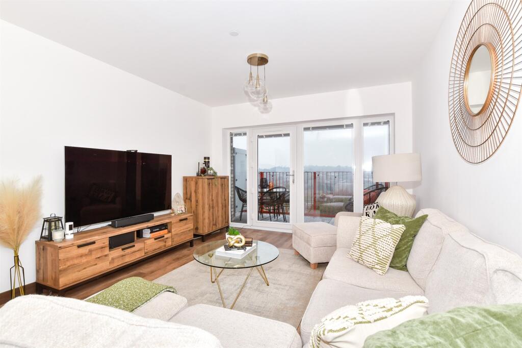 Kitchen/Lounge