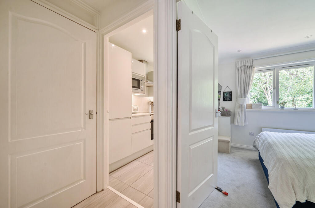 1305886-14-684c33...