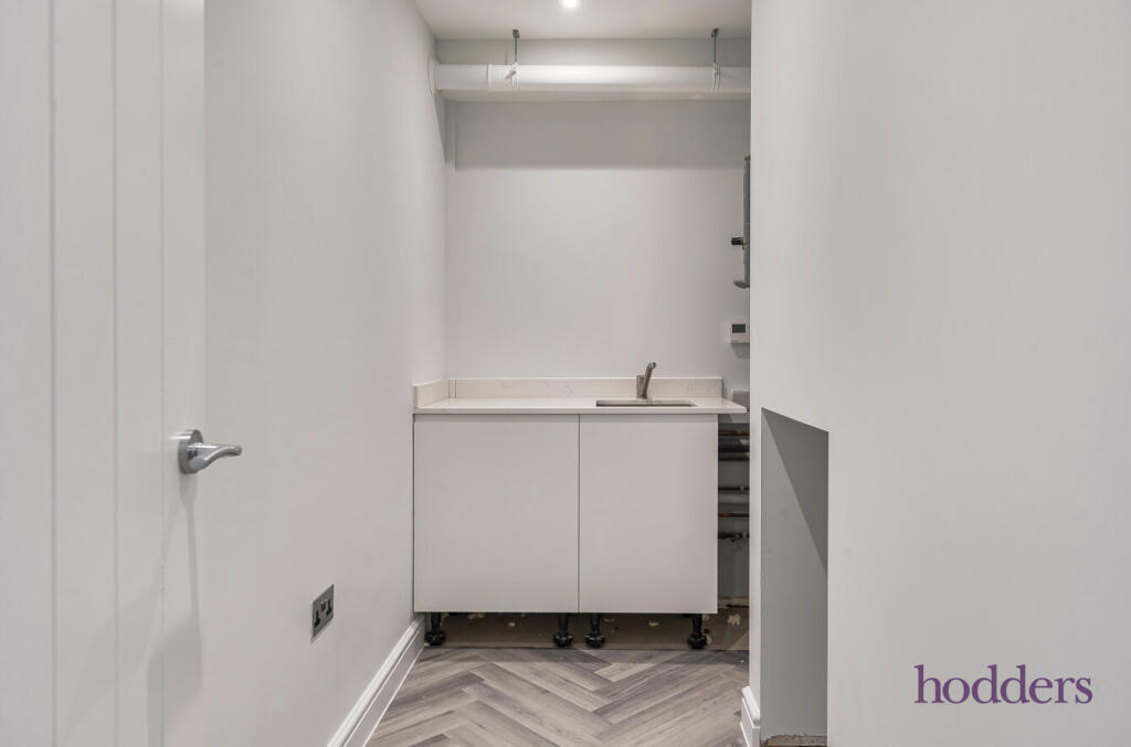 01f23bb3-f48f-45b...