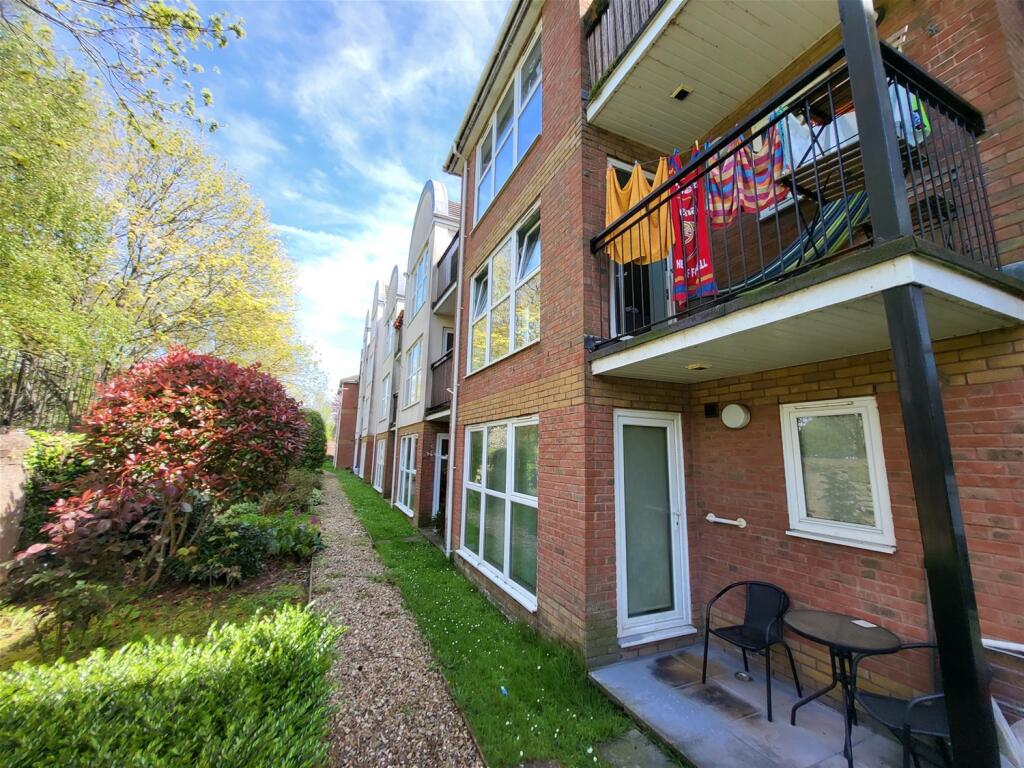 Rear Communal Gardens