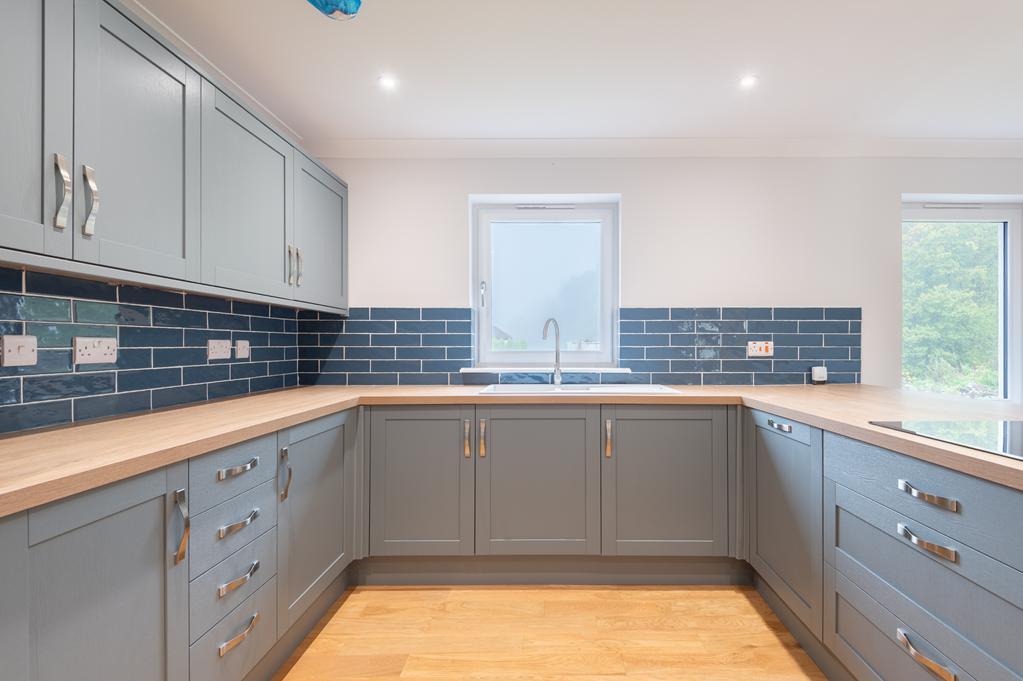 KITCHEN AGAIN
