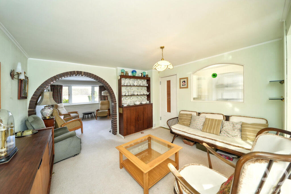 Cedars Avenue, Kingswinford, DY6