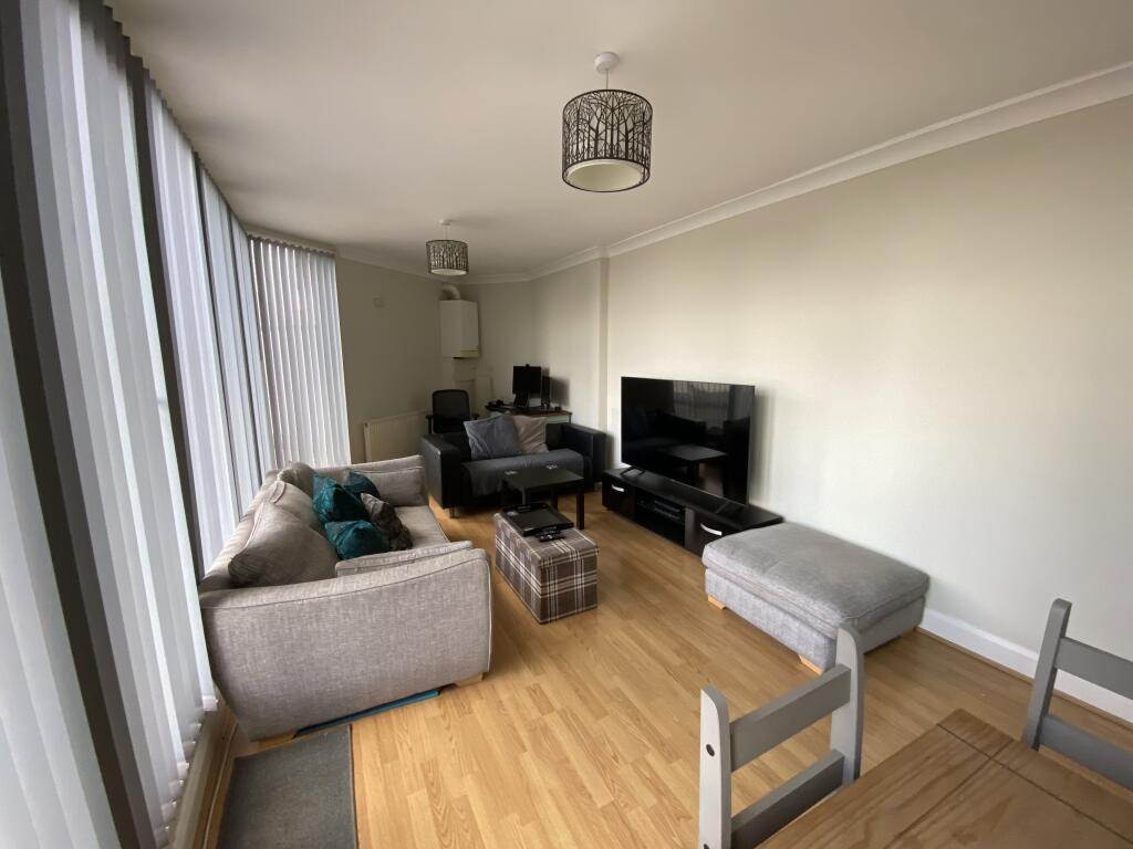 Flat 7 Living Room 2