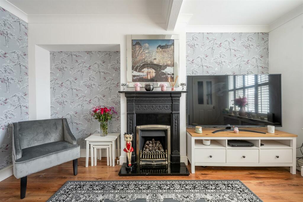 Bluehouse Road, E4