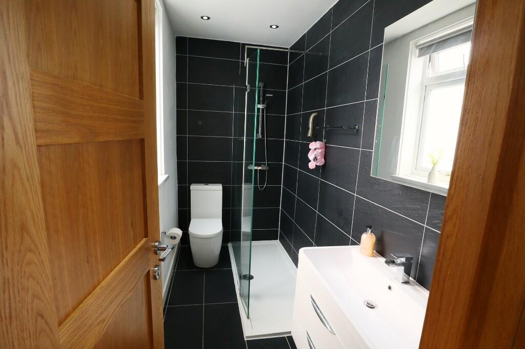 Family shower-room