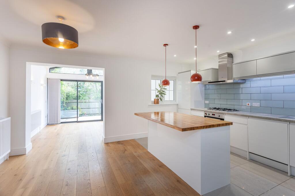 Kitchen / Dining Room