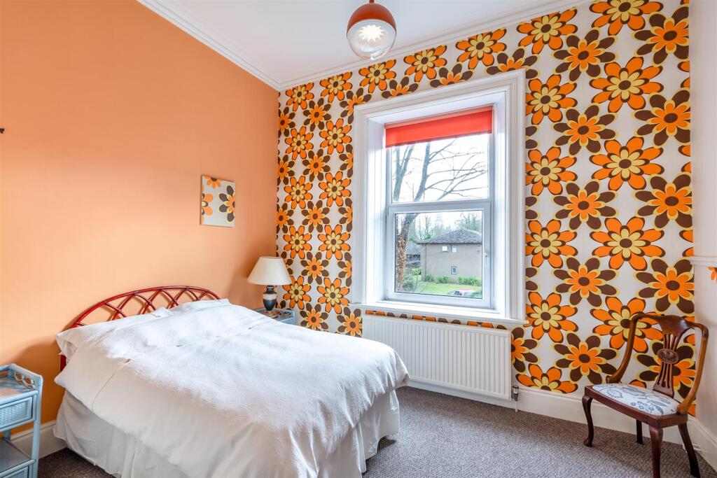 DSC_5281-Edit_bedroom.jpg