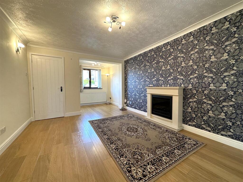 Extended Living Room 491
