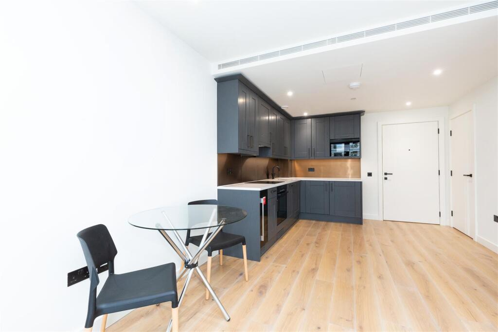 125 Emery Wharf-12.jpg