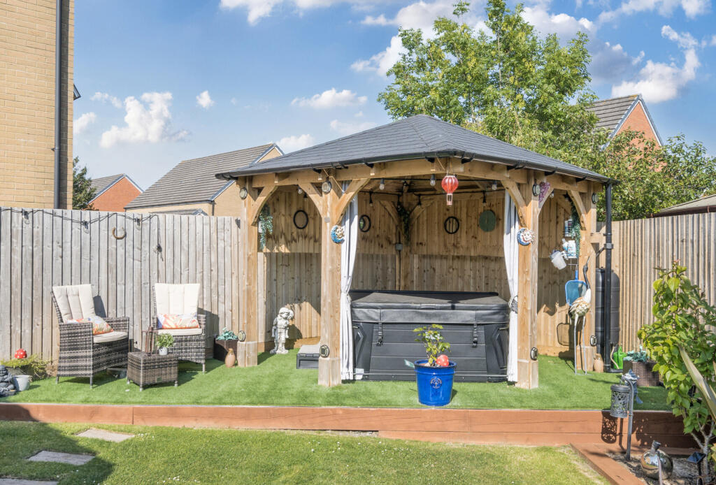 1311063-10-685301...