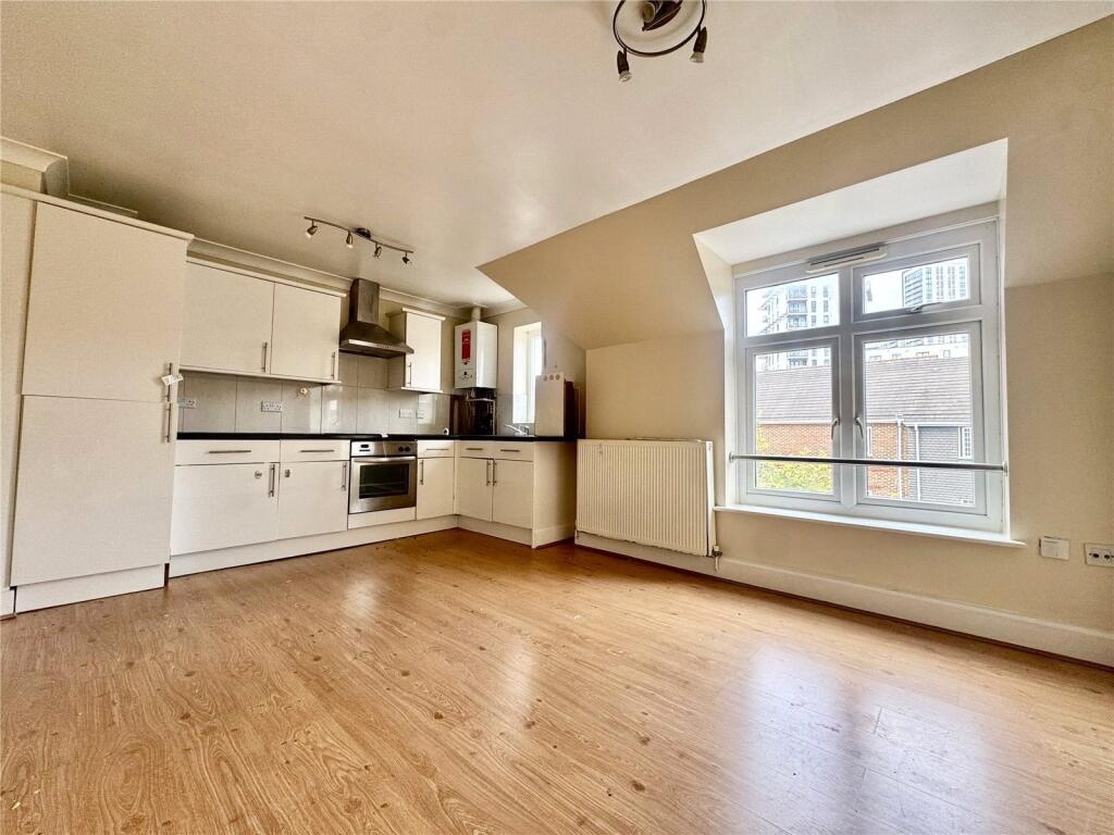 York Road, Woking, Surrey, GU22