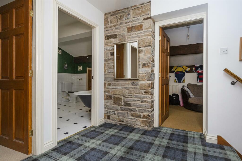 Bramleys Estate Agents - Outlane - New Hey Barn (4