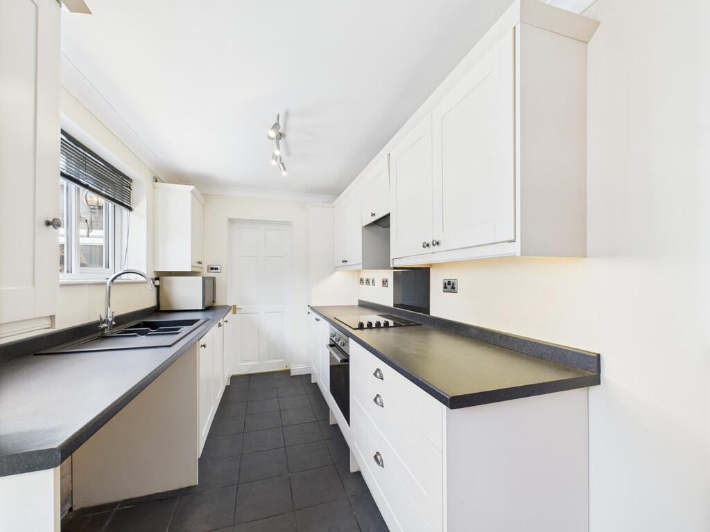 CAM01835G0-PR0222...