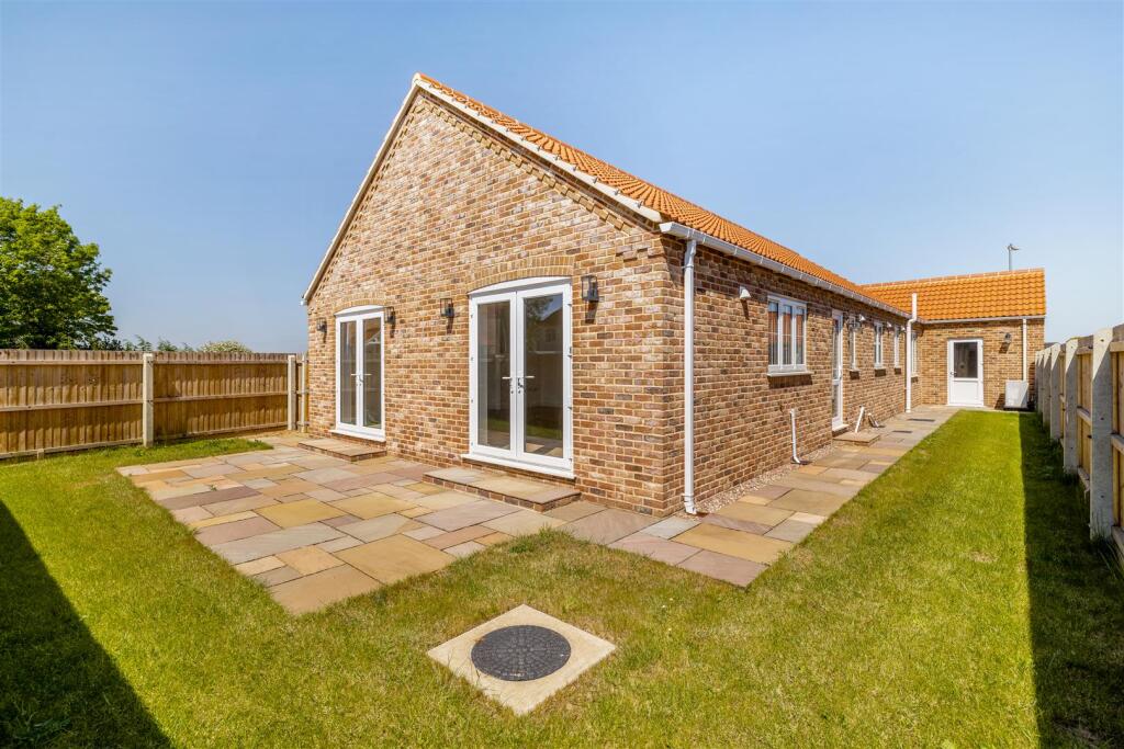 10 Sherridans Way (Sutterton)-11.jpg