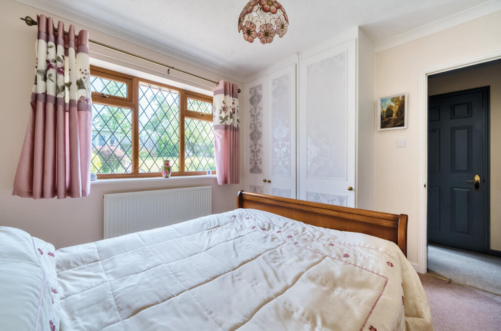 1297252-11-6836dc...