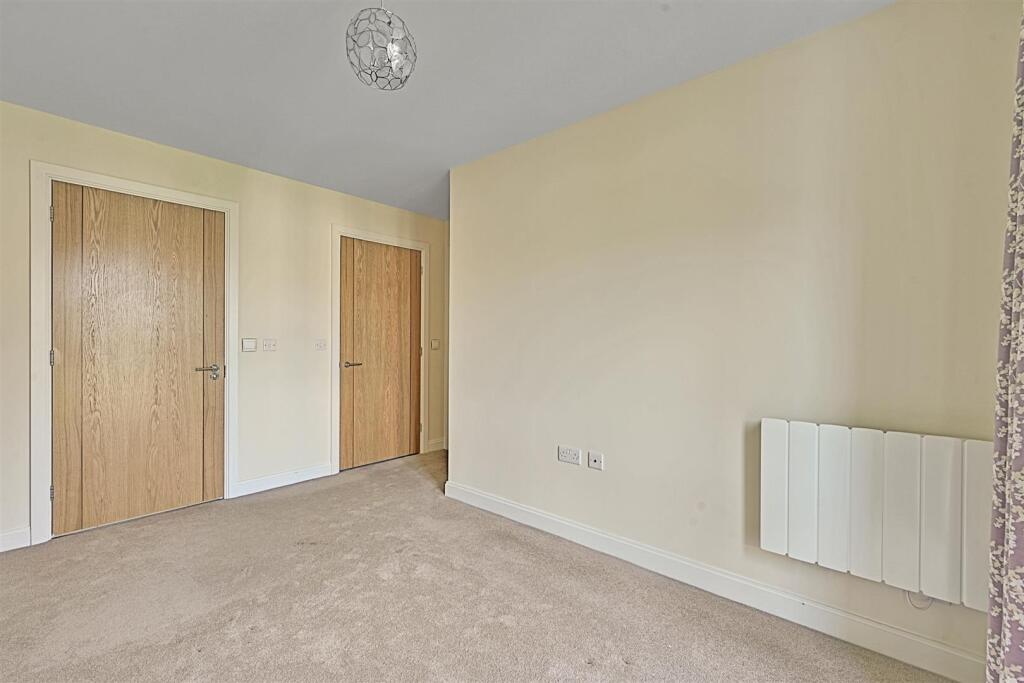 03-0f8aPHMCS - 43 Brooke Dene Court 013.jpg