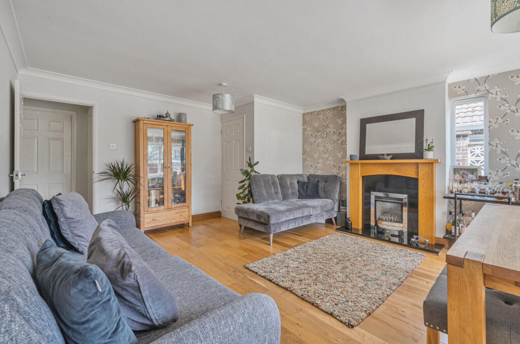 1317960-3-6863f33...