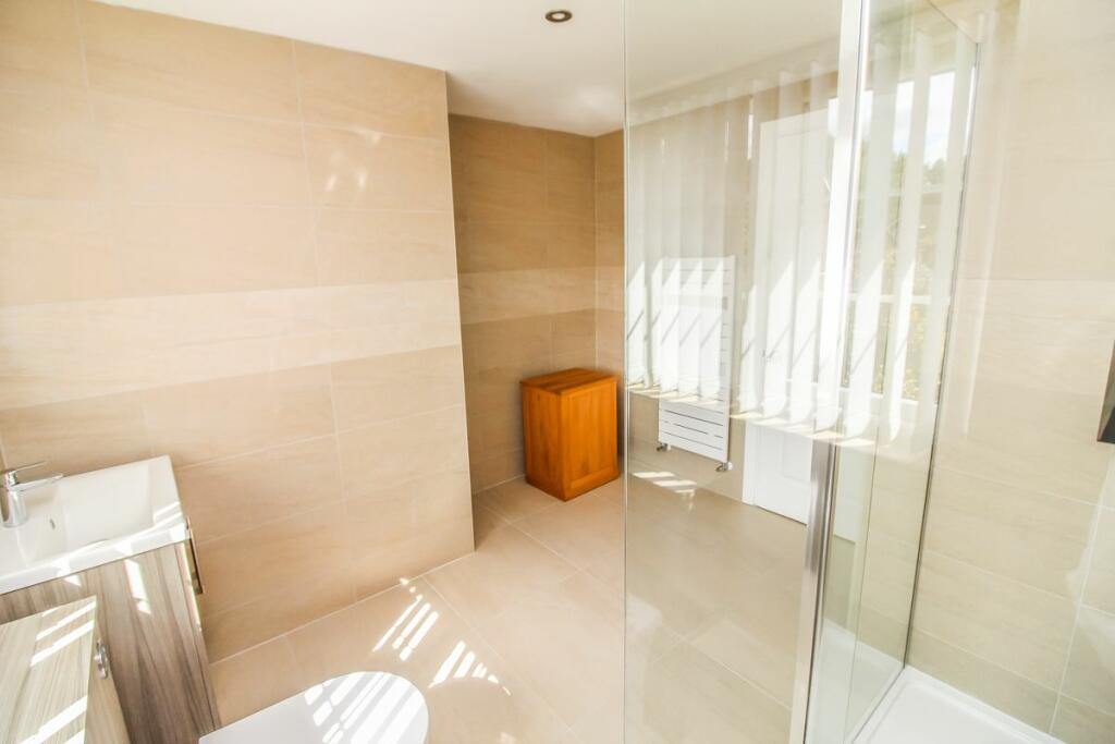 Shower Room p2