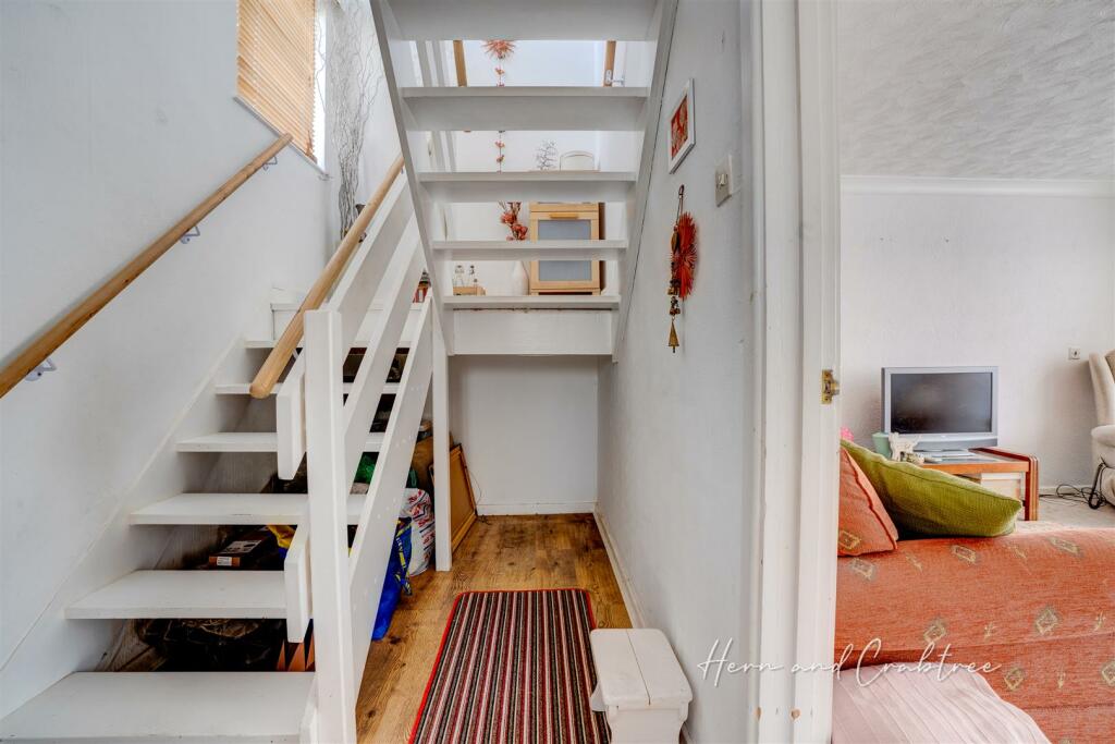 Hern and Crabtree-05.jpg