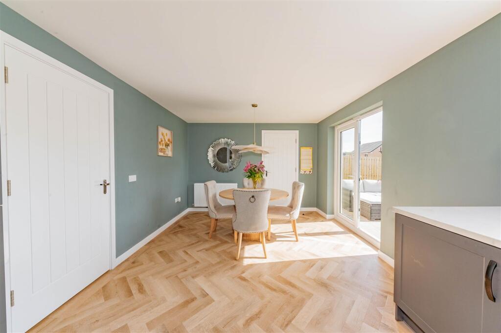 25 Selfridge Crescent Carnoustie-3.JPG