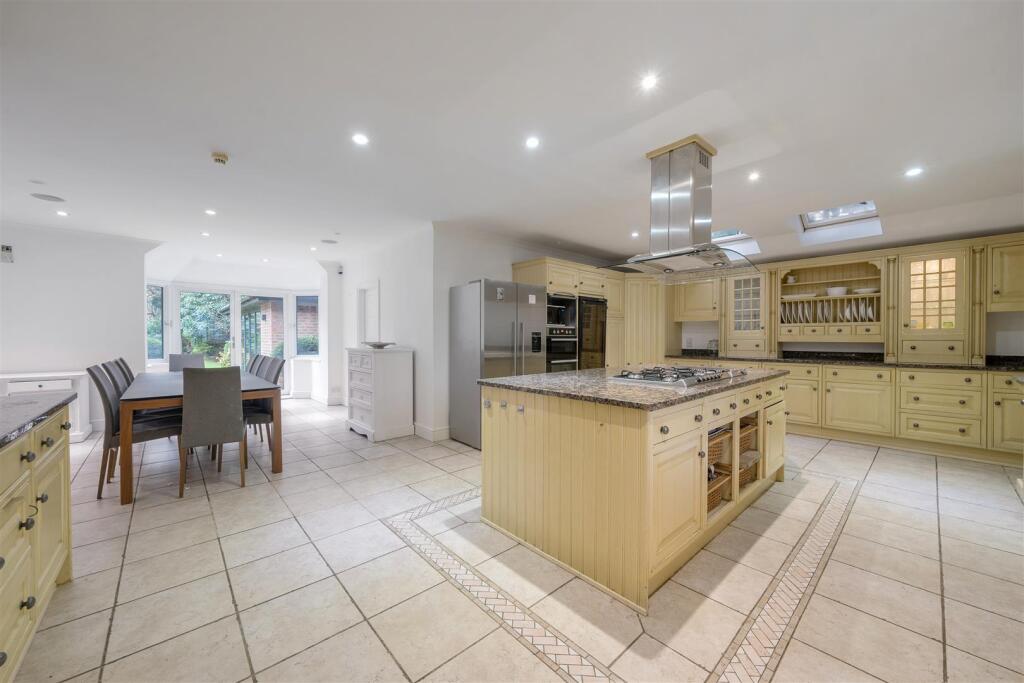 Kitchen/Breakfast Room