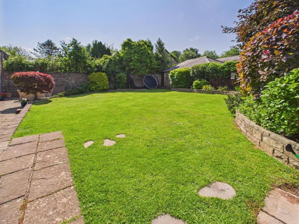 GARDENS