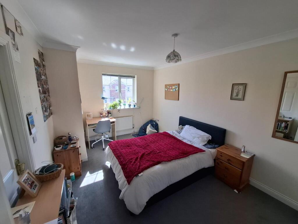 Bedroom 6.jpg