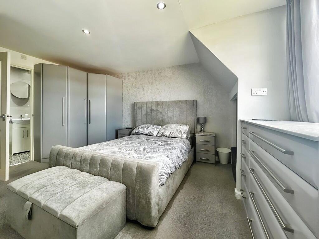 7a9d8155-WhatsApp...