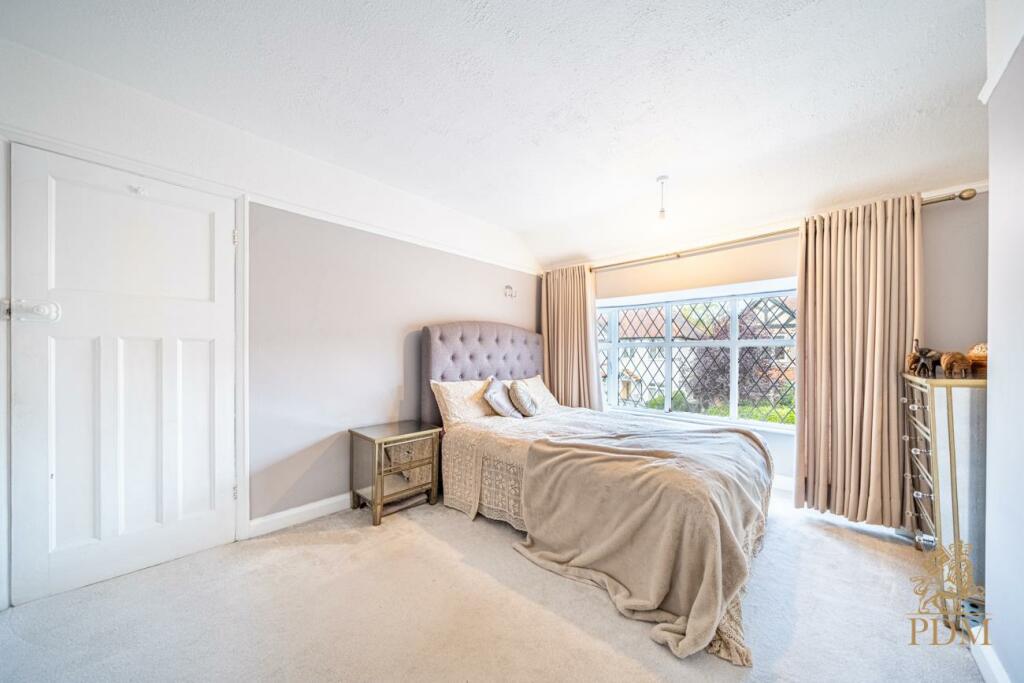 33 Sidney Road Beeston Nottingham NG9 1AN