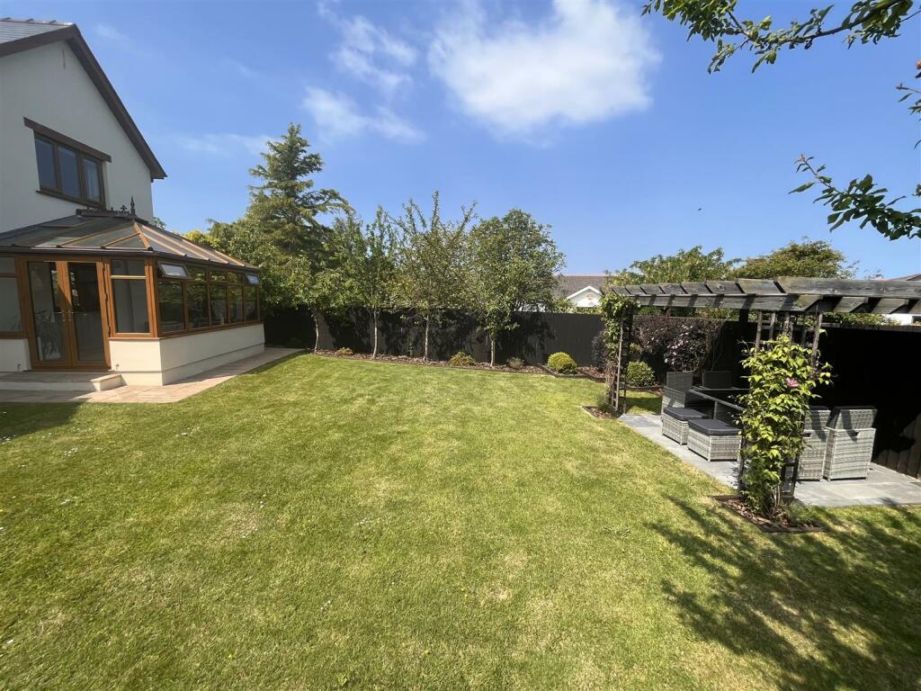 rear garden 1.JPG