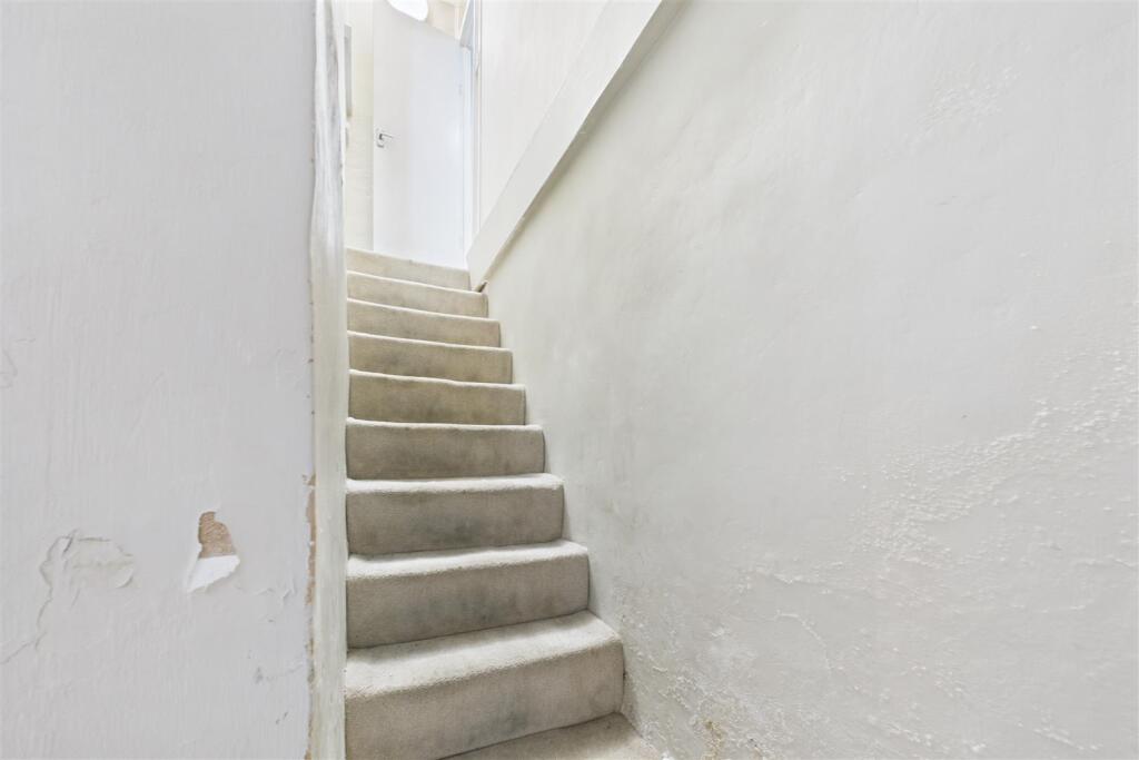 2a, Stanley Road Redland, Bristol BS6 6NW | Leaseh