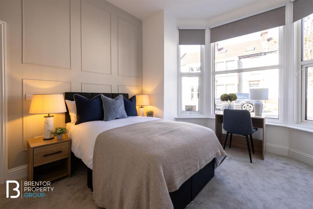 Room1_1.jpg