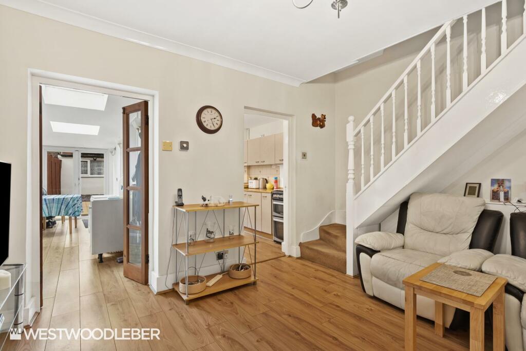 TurnfordVillas_4.jpg