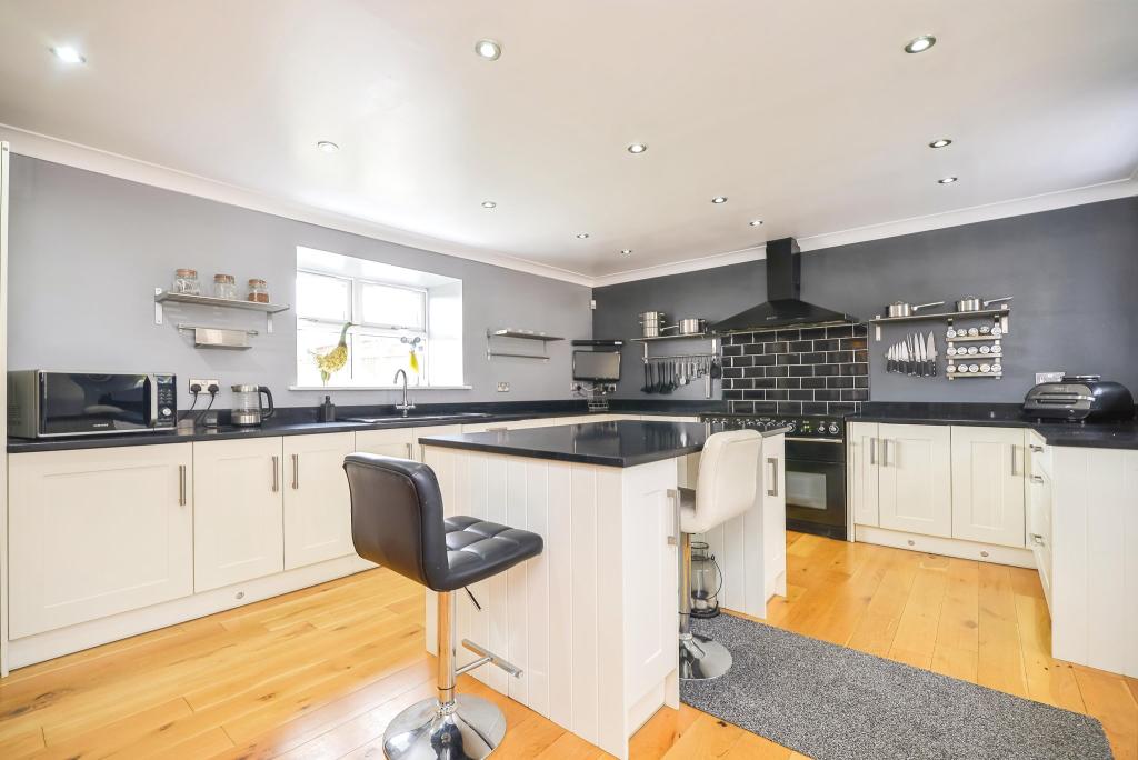 Kitchen/Breakfast