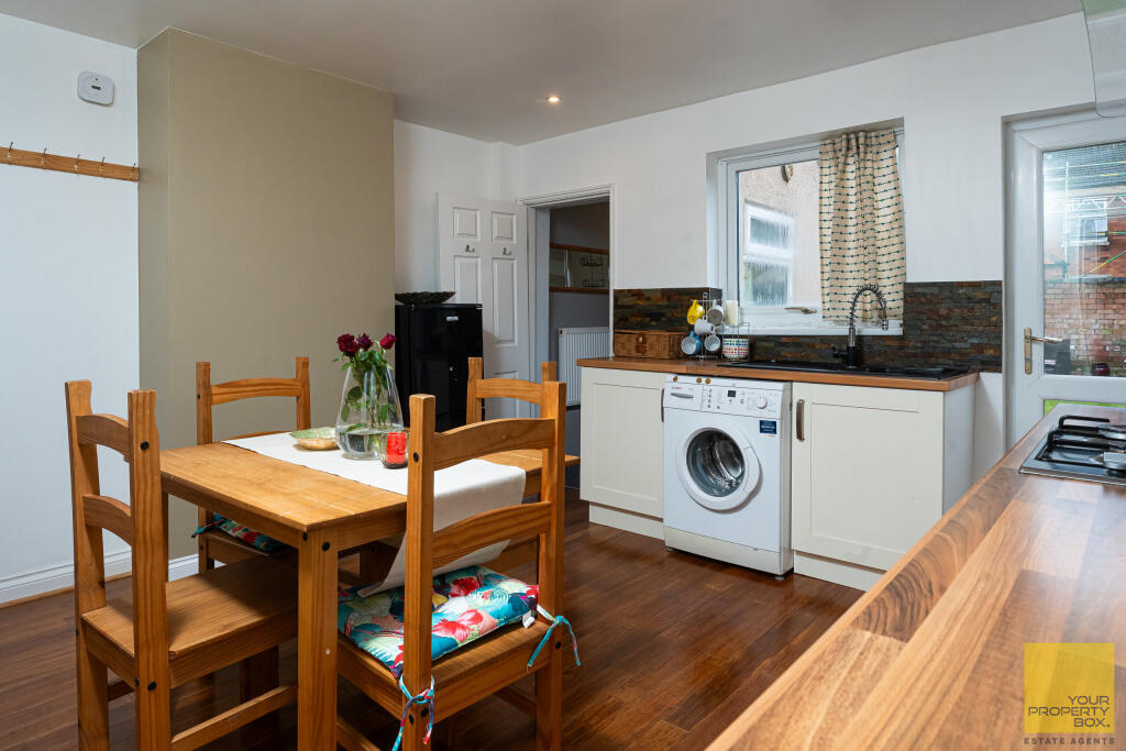 5 Happy Land North0028