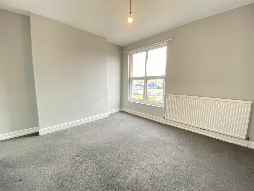 5 Bedroom 1 T202503211548.jpeg