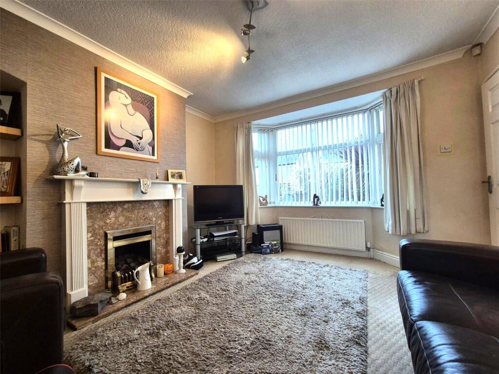 Farren Road, Wyken, Coventry, CV2