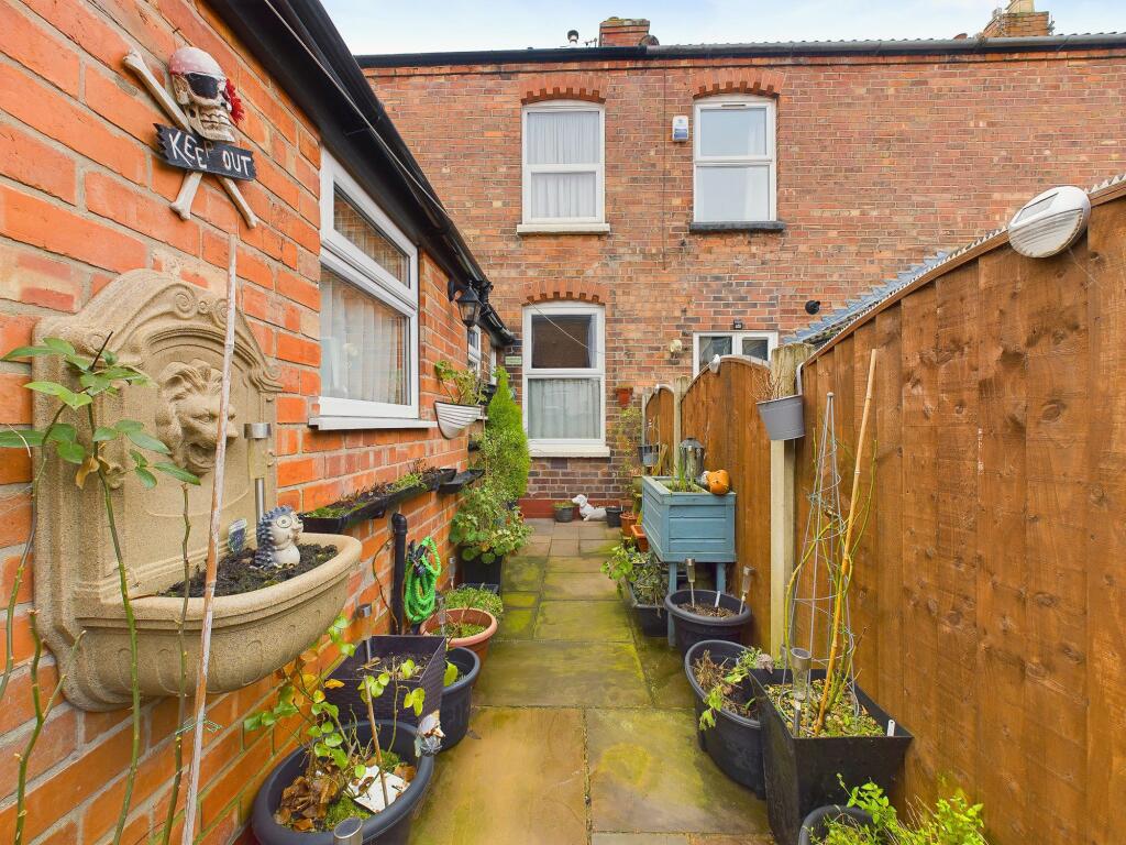 Courtyard Garden